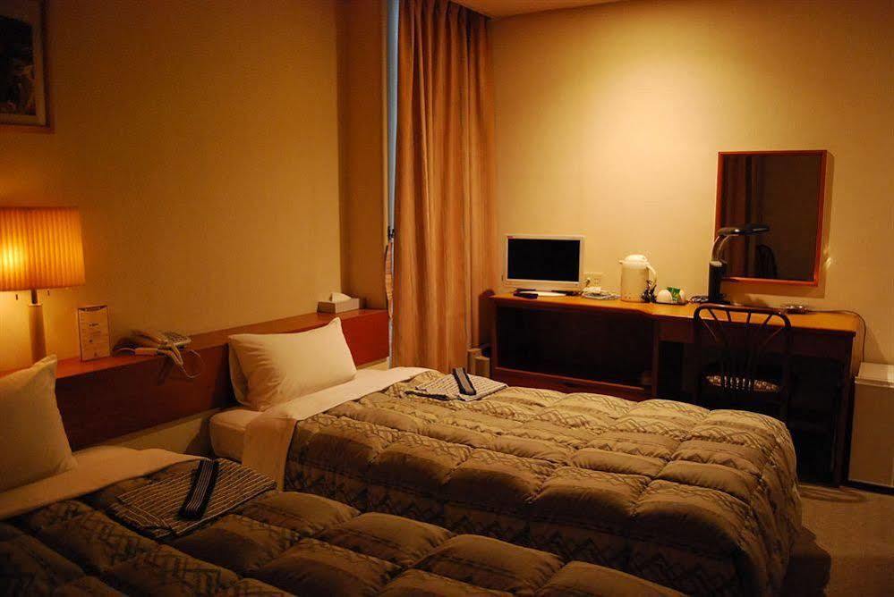 Hotel Kikuei Namba Osaka Exterior foto
